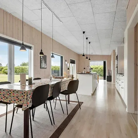 Holiday home Gorgeous In With Kitchen *